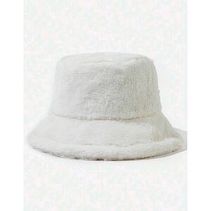Warm White Fuzzy Bucket Hat